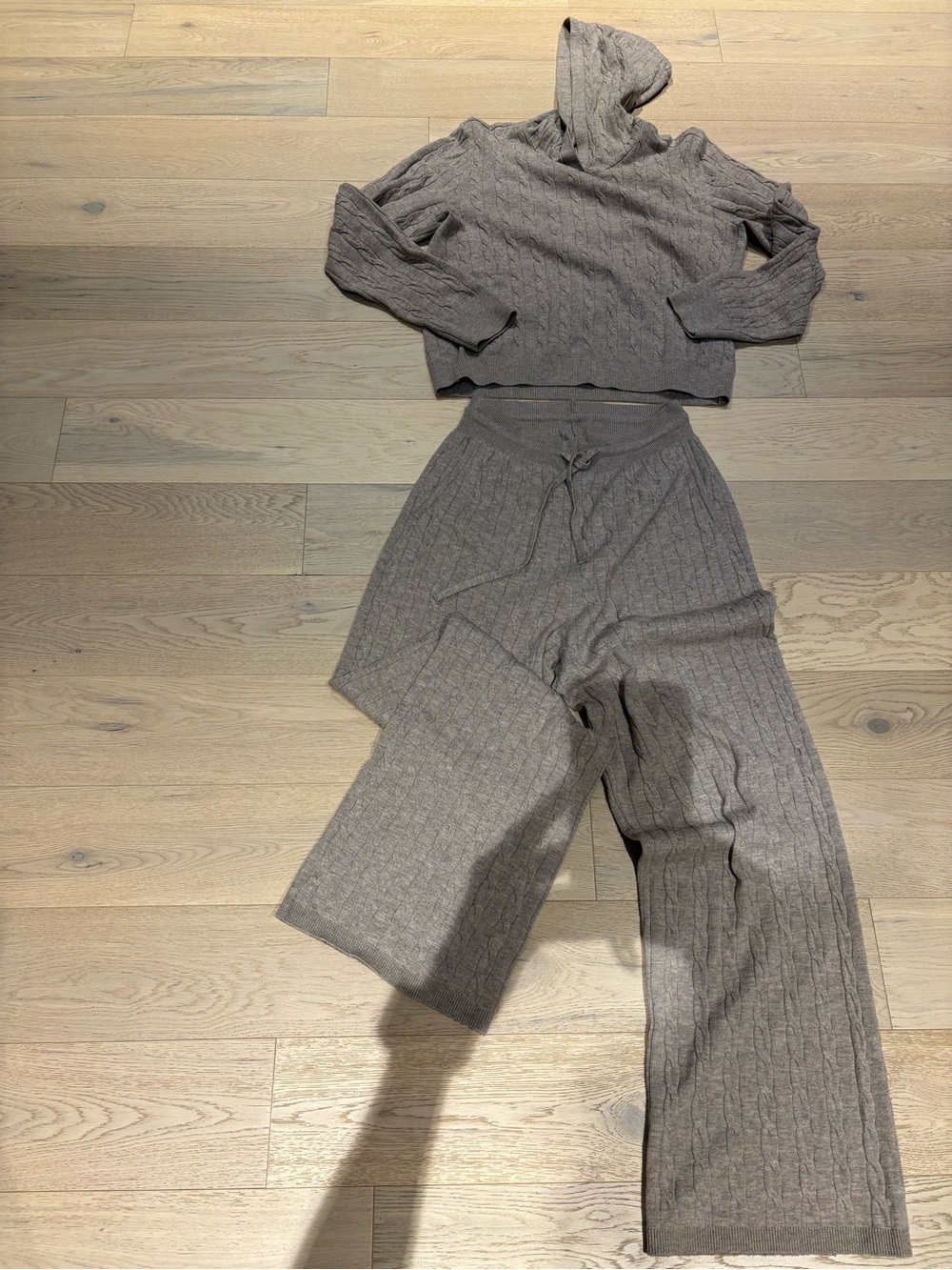 Uniqlo cozy 2 pc knit set